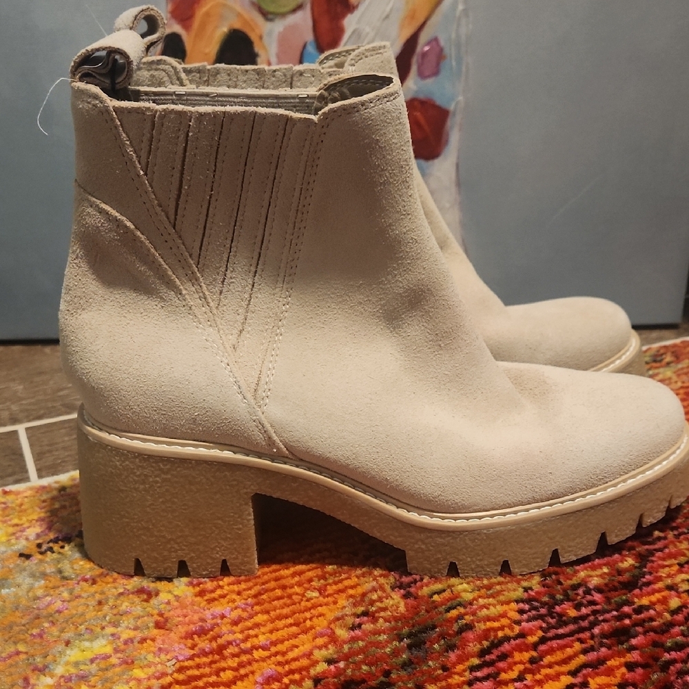 DV by Dolce Vita Cream Heeled Boots - Picture 2 of 7